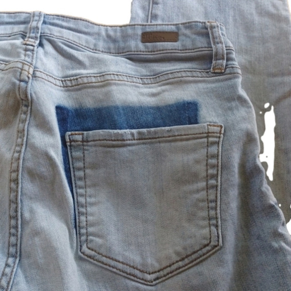 𝅺light wash Kut from The kloth Reese ankle straight leg jeans, size 8. - Picture 7 of 11